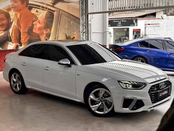 AUDI A4 2.0 TFSI GASOLINA PRESTIGE S TRONIC